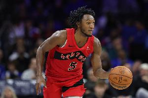 手感不錯！奎克利半場(chǎng)5中4&三分2中2拿到12分 另有2板2助