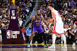 湖記：目前火箭是比湖人更好的球隊 他們會(huì )在七場(chǎng)系列賽中取勝