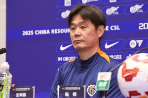 直播吧：李霄鵬教練組跟海牛球員告別，下賽季不會(huì )再繼續執教海牛