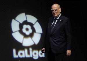 特巴斯反擊弗洛倫蒂諾批評：作為游說(shuō)者，你堪稱(chēng)“教皇”級別