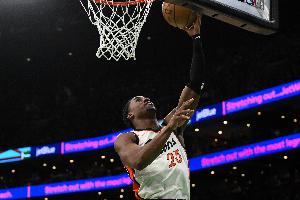 艾維：傷缺時(shí)若沒(méi)有全隊的鼓勵 我不知道自己會(huì )走到哪一步