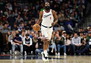 真淚目了！哈登：我只是想找到贏(yíng)球的方法 籃球就是我的生命