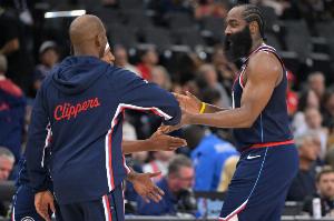 隊記：保羅在快船最糟糕時(shí)宣布退役計劃 哈登措手不及&壓力山大