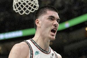 12分15板！基德：埃迪統治了比賽徹底壓制了我們 我們對抗性不足