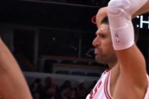 太激動(dòng)了??！武切維奇不滿(mǎn)判罰 講話(huà)時(shí)口水橫飛????！