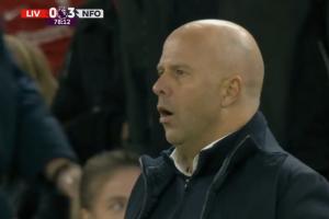 這還是安菲爾德嗎??利物浦0-3落后，斯洛特張大嘴一臉震驚