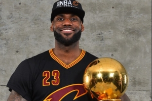 12詹&16詹&18詹哪個(gè)更強？庫班：2016年 他們1-3落后逆轉