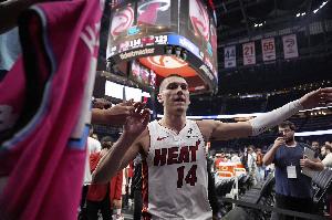 復出在即！希羅有望在明天主場(chǎng)對陣獨行俠時(shí)迎來(lái)賽季首秀