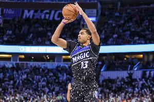 末節狂砍22分！小霍華德23中11&5記三分拿到30分7板3助