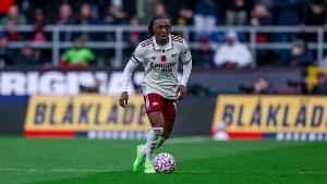 對陣托特納姆熱刺上演帽子戲法！埃澤是1978年以來(lái)阿森納首人