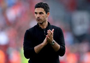 壓制！前22分鐘阿森納在對方半場(chǎng)61腳傳球，進(jìn)攻三區39腳傳球