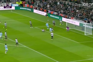 錯失良機！尼科·奧賴(lài)利倒三角，哈蘭德錯失必進(jìn)球